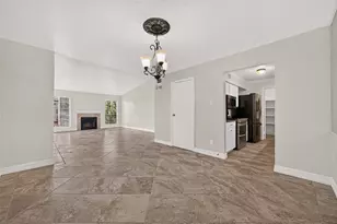 7400 Bellerive Dr, Houston, TX 77036 - Photo 33