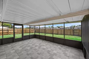 14219 Swanfield Dr, Houston, TX 77083 - Photo 35