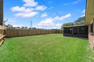 14219 Swanfield Dr, Houston, TX 77083 - Photo 39