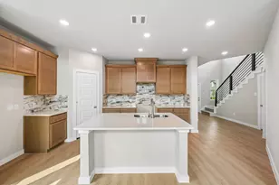 16875 Needlepoint Dr, Conroe, TX 77302 - Photo 9