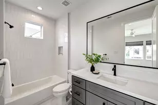 903 E 25th St, Houston, TX 77009 - Photo 31