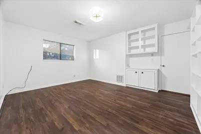 636 Rancho Bauer Drive, Houston, TX 77079 - Photo 33