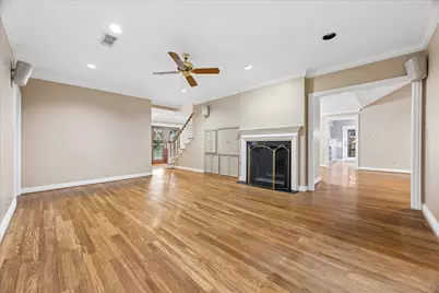 636 Rancho Bauer Drive, Houston, TX 77079 - Photo 11
