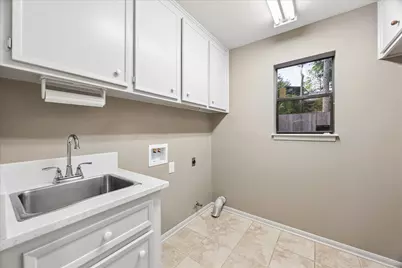 636 Rancho Bauer Drive, Houston, TX 77079 - Photo 37