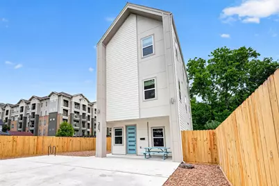 307 Neyland Street, Houston, TX 77022 - Photo 1
