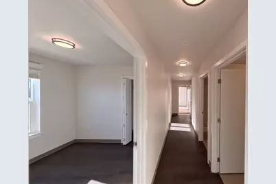 900 N Oak Harbor St, Oak Harbor, WA 98277 - Photo 3