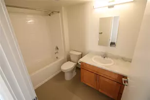 900 N Oak Harbor St, Oak Harbor, WA 98277 - Photo 11