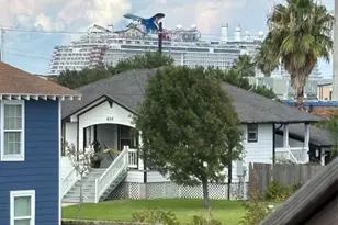 3415 Winnie St, Galveston, TX 77550 - Photo 3