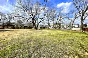 2818 Elysian St, Houston, TX 77009 - Photo 3