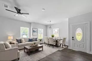 6010 Bobby Burns St, Houston, TX 77028 - Photo 9