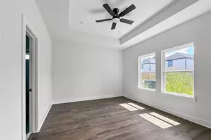 6010 Bobby Burns St, Houston, TX 77028 - Photo 13