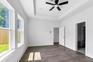 6010 Bobby Burns St, Houston, TX 77028 - Photo 17