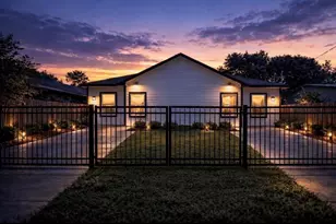 6010 Bobby Burns St, Houston, TX 77028 - Photo 1