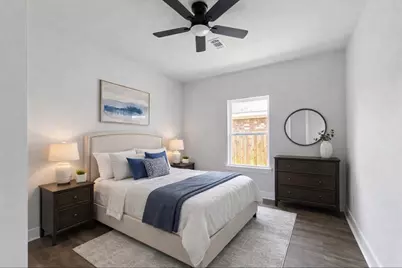 6010 Bobby Burns Street, Houston, TX 77028 - Photo 17