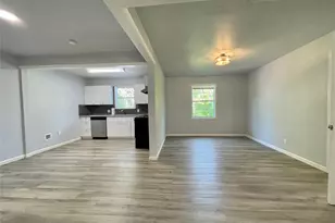 150 Huisache St, Lake Jackson, TX 77566 - Photo 5