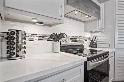 2798 Tradewind Lane, Crystal Beach, TX 77650 - Photo 13