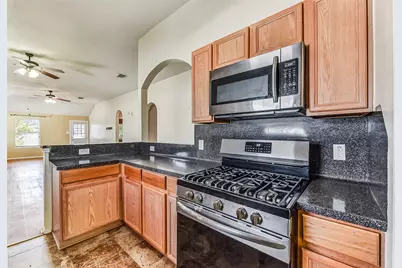 7450 Ida Wells Forest Drive, Houston, TX 77016 - Photo 15