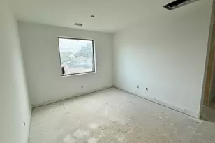 711 E 26th St, Houston, TX 77009 - Photo 11