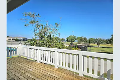 532 Bayshore Drive, La Porte, TX 77571 - Photo 27