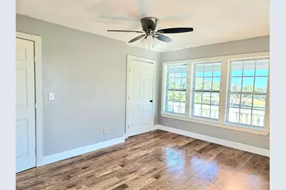 532 Bayshore Drive, La Porte, TX 77571 - Photo 19