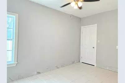 532 Bayshore Drive, La Porte, TX 77571 - Photo 9