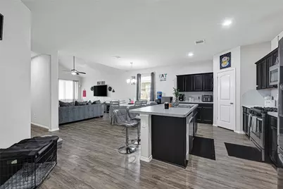 6115 Yesenia Street, Katy, TX 77449 - Photo 9