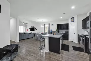 6115 Yesenia St, Katy, TX 77449 - Photo 9