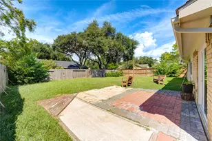 3702 Royal Manor Dr, Houston, TX 77082 - Photo 17