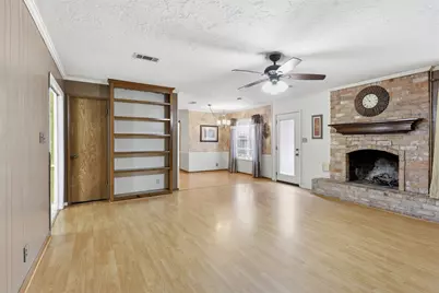5214 Lawn Arbor Drive, Houston, TX 77066 - Photo 13