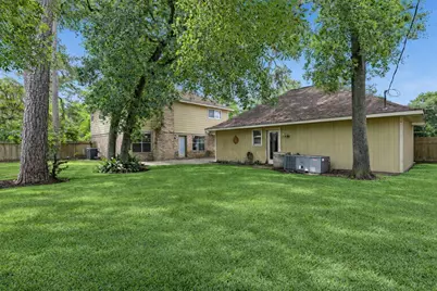 5214 Lawn Arbor Drive, Houston, TX 77066 - Photo 35