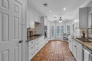 12853 Kingsbridge Ln, Houston, TX 77077 - Photo 11