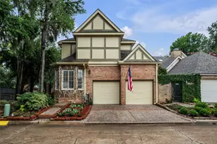 12853 Kingsbridge Ln, Houston, TX 77077 - Photo 3