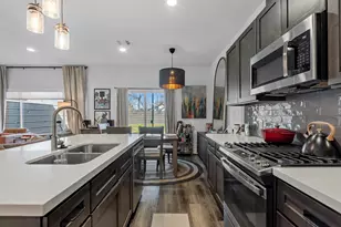 2222 Wavell St, Houston, TX 77088 - Photo 9