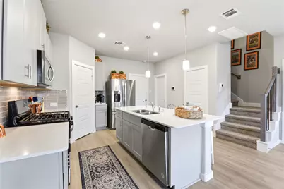 8412 Arden Valley Lane, Houston, TX 77063 - Photo 11