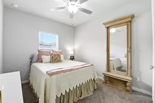 8412 Arden valley Ln, Houston, TX 77063 - Photo 21