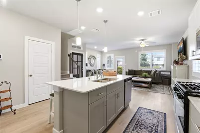8412 Arden Valley Lane, Houston, TX 77063 - Photo 13