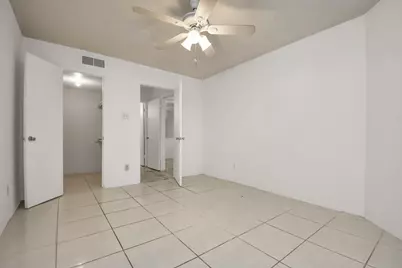 9700 Leawood Boulevard #1205, Houston, TX 77099 - Photo 21