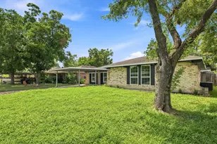 6418 Silver Chalice Dr, Houston, TX 77088 - Photo 7
