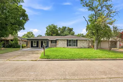 6418 Silver Chalice Drive, Houston, TX 77088 - Photo 3