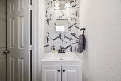 10207 Scofield Lane, Houston, TX 77096 - Photo 21