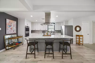 10207 Scofield Lane, Houston, TX 77096 - Photo 15