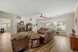 13518 Pemberwick Park Ln, Houston, TX 77070 - Photo 19