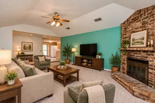 522 7th St, Sugar Land, TX 77498 - Photo 3