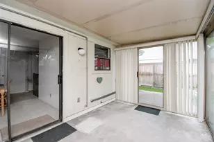 522 7th St, Sugar Land, TX 77498 - Photo 43