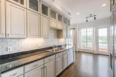 4925 Travis Street, Houston, TX 77002 - Photo 11