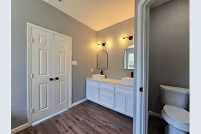 5210 Benton Drive, Pasadena, TX 77504 - Photo 11