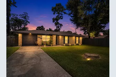 10526 Hollyglen Drive, Houston, TX 77016 - Photo 1