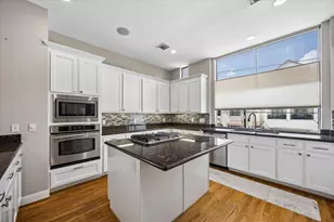512 Asbury St, Houston, TX 77007 - Photo 9