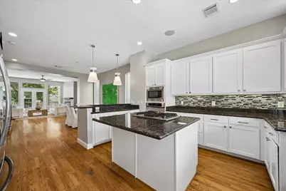 512 Asbury Street, Houston, TX 77007 - Photo 11