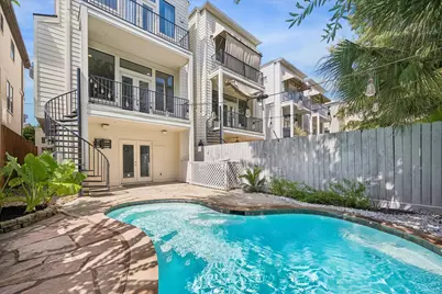 512 Asbury Street, Houston, TX 77007 - Photo 1
